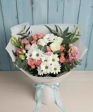 Букет цветов из:  Розы, Лизиантусы и Хризантемы в Миньяре
