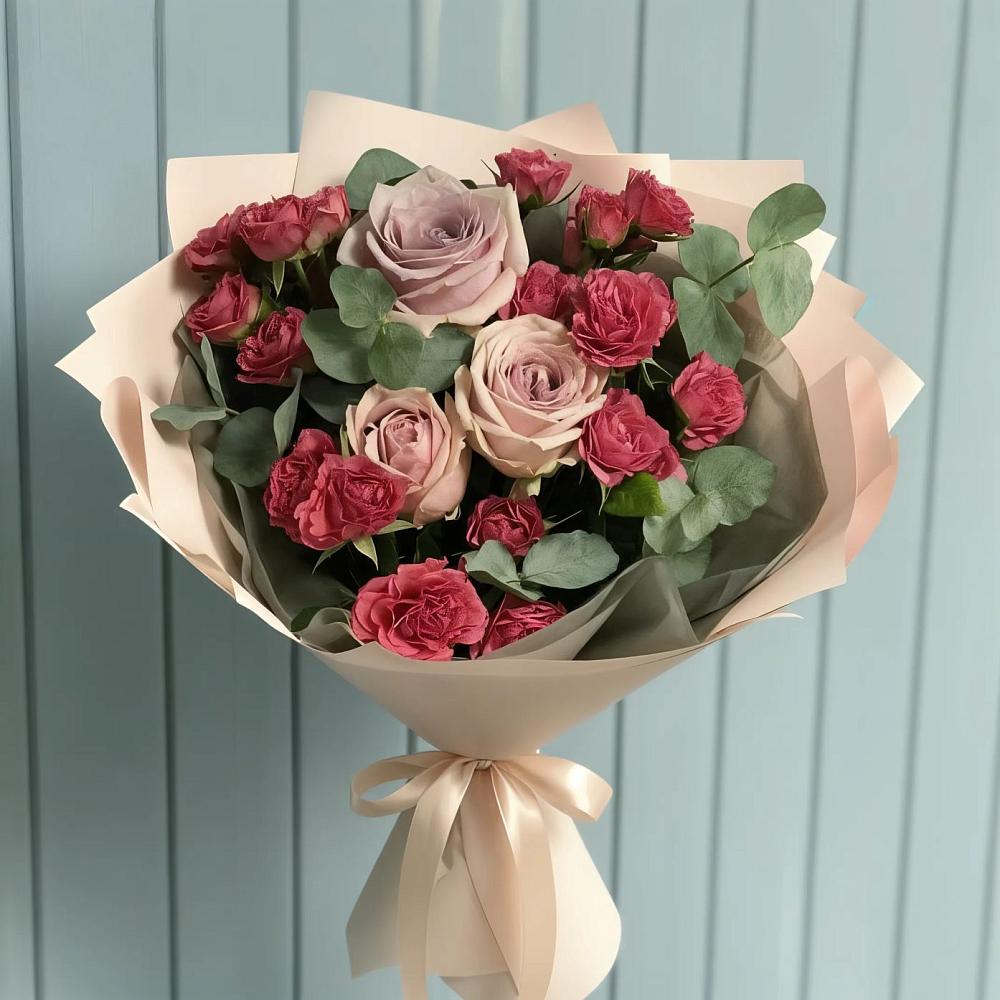 Букет цветов из: Гвоздики и Розы в Миньяре