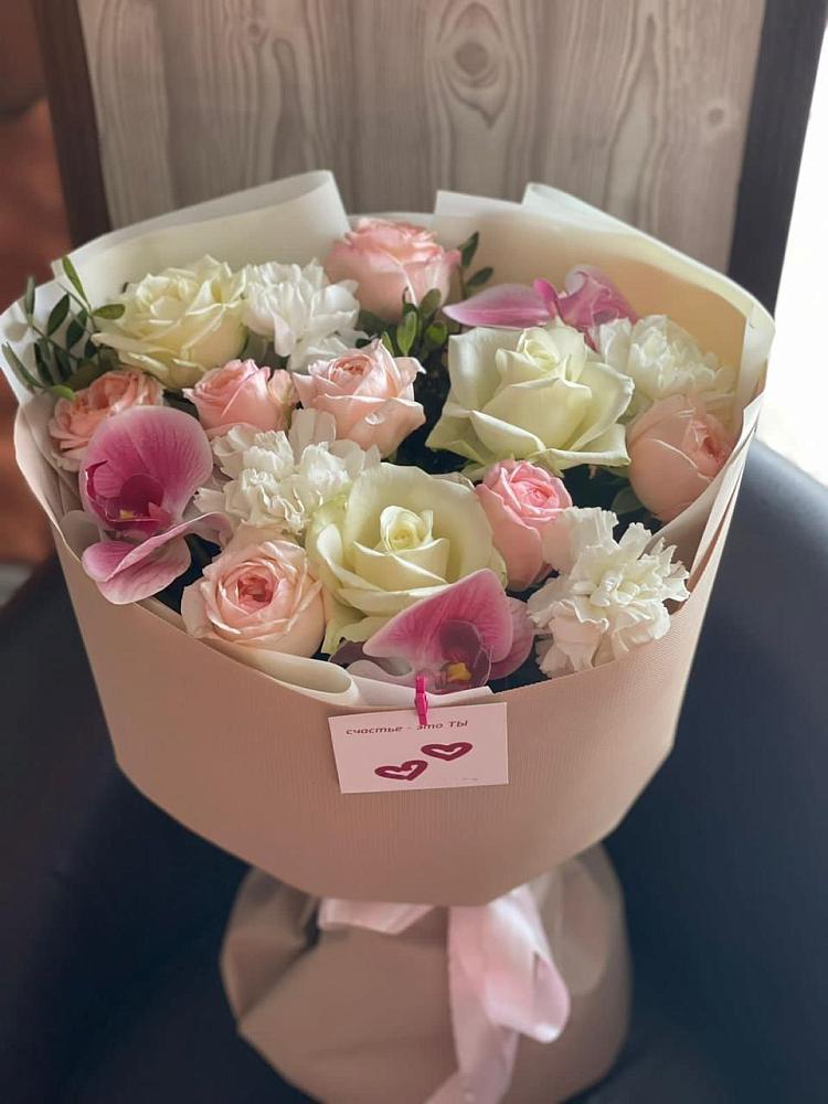 Букет цветов из: Орхидеи, Розы и Гвоздики в Миньяре