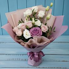 Букет цветов из:  Розы и Лизиантусы в Миньяре