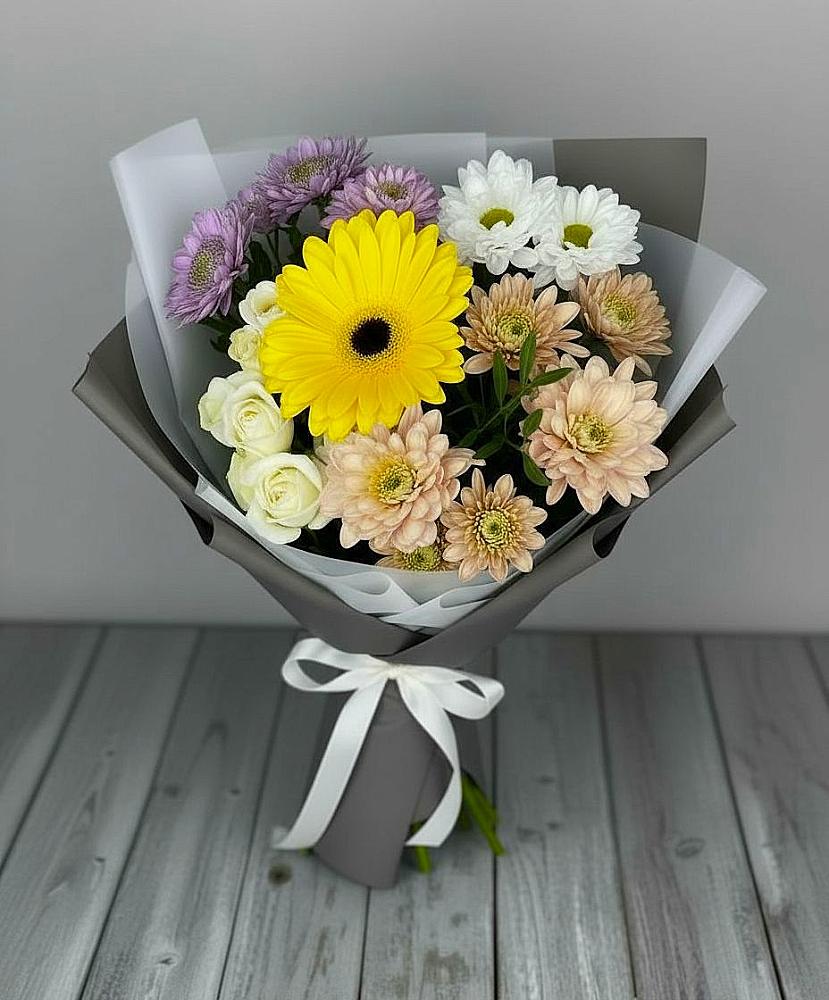 Букет цветов из: Розы, Герберы и Хризантемы в Миньяре