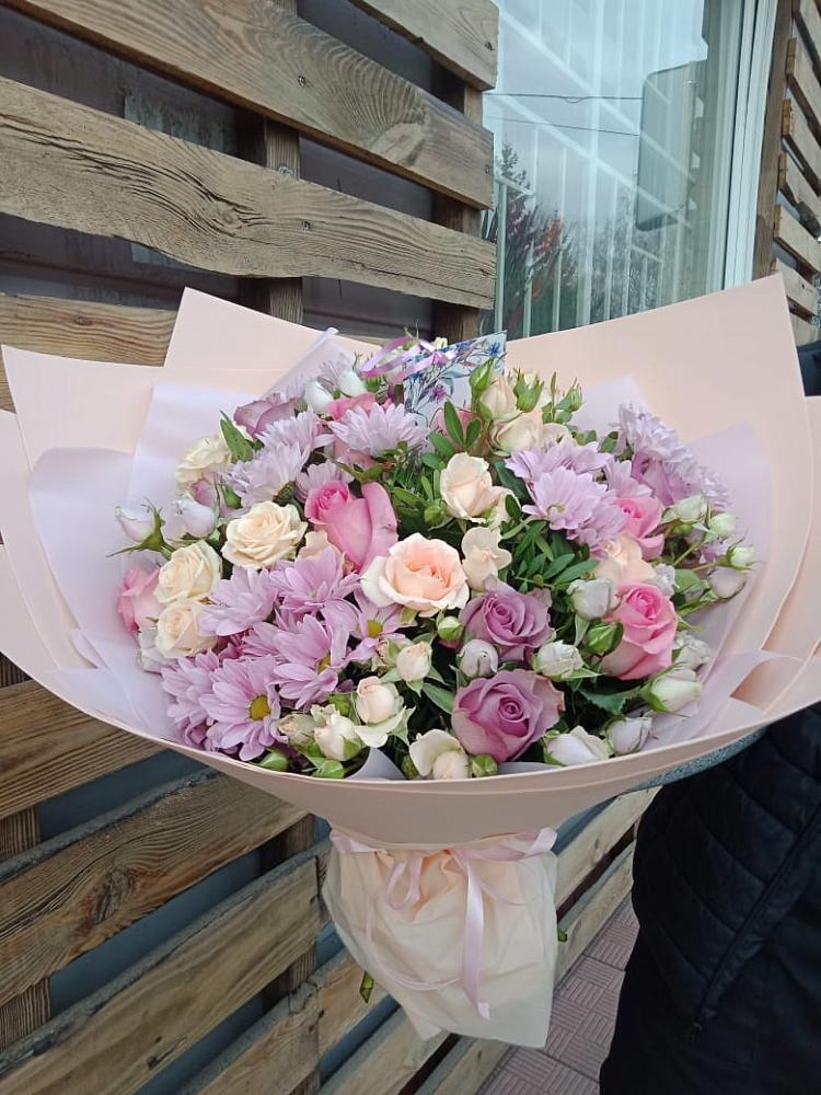 Букет цветов из: Розы и Хризантемы в Миньяре