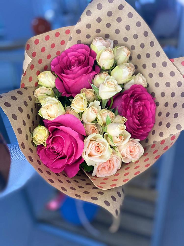 Букет цветов из: Розы в Миньяре