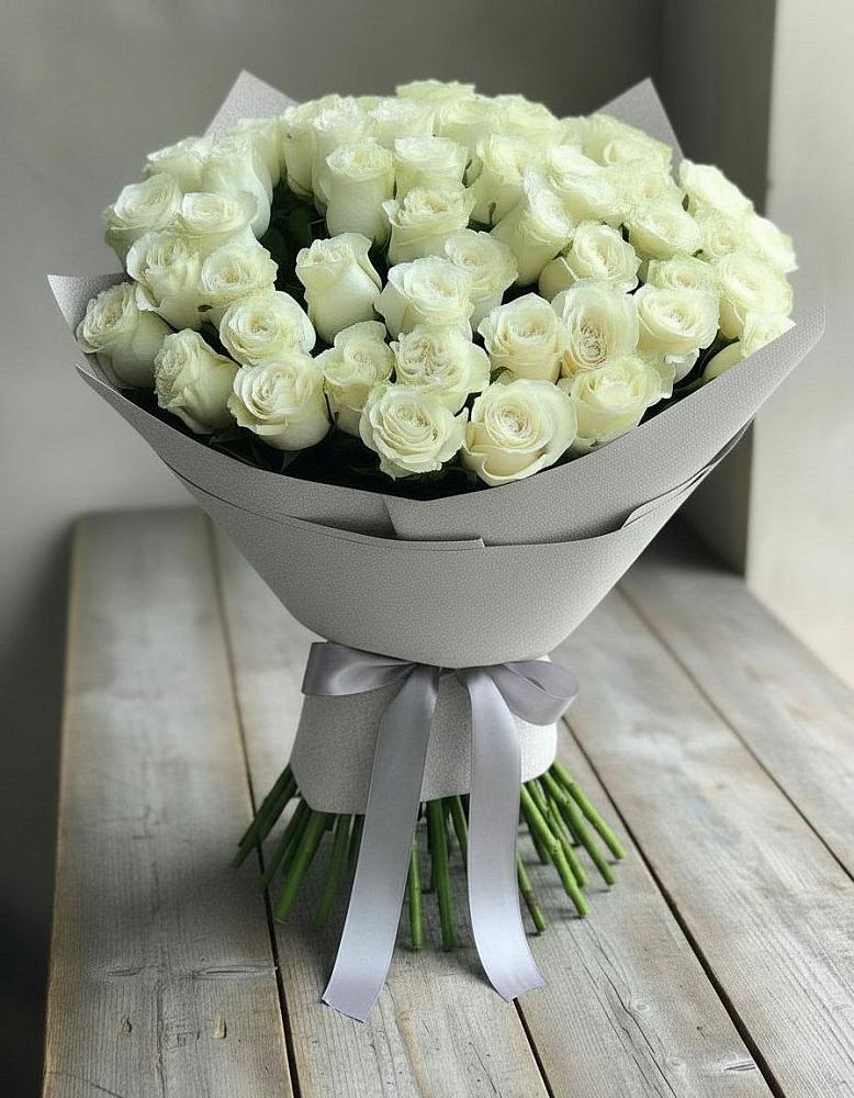 Букет 35 Белых роз в Миньяре