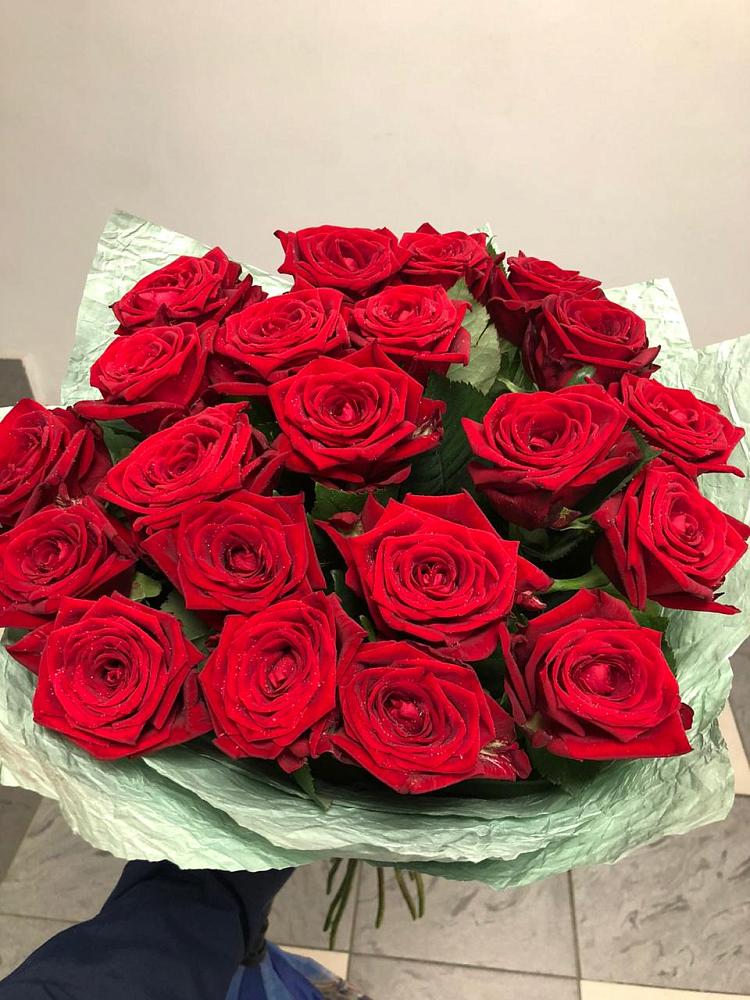 Розы Классика в Миньяре Букет Классика в Миньяре