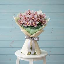 Букет цветов из:  Орхидеи и Розы #REPLACE_PRED# Миньяре