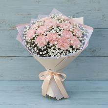 Букет цветов из:  Гвоздики в Миньяре