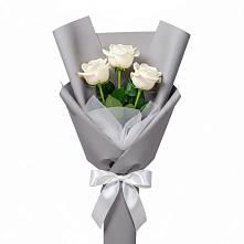 Букет 3 белые розы в Миньяре