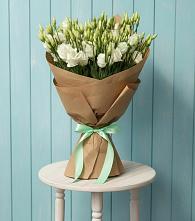 Букет цветов из:  Лизиантусы в Миньяре