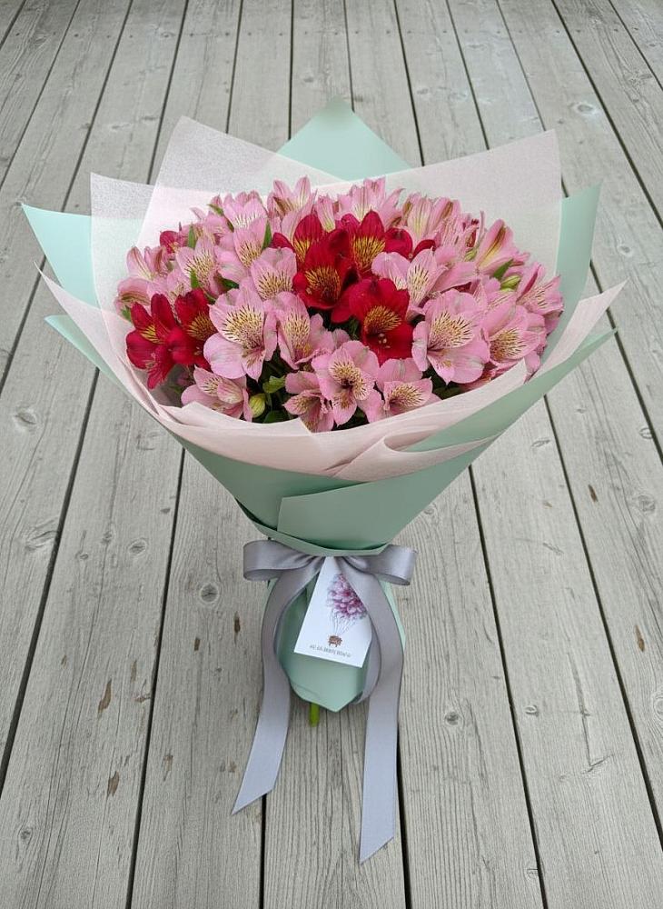 Букет цветов из: Альстромерии в Миньяре