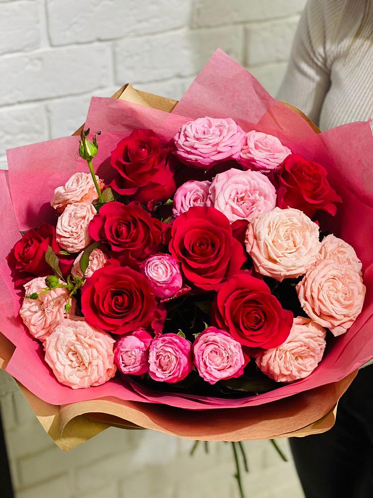 Букет цветов из: Розы в Миньяре