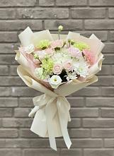 Букет цветов из:  Гвоздики, Розы, Лизиантусы и Хризантемы #REPLACE_PRED# Миньяре