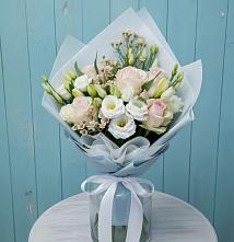 Букет цветов из:  Розы и Лизиантусы в Миньяре