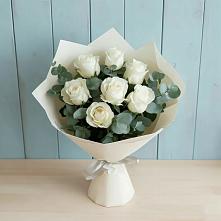 Букет Белые розы в Эвкалипте в Миньяре