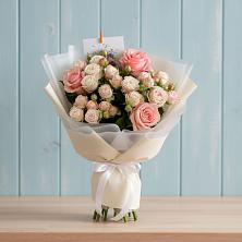 Букет цветов из:  Розы в Миньяре