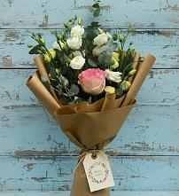 Букет цветов из:  Розы и Лизиантусы #REPLACE_PRED# Миньяре