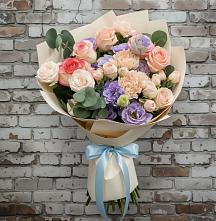 Букет цветов из:  Розы, Лизиантусы и Гвоздики в Миньяре