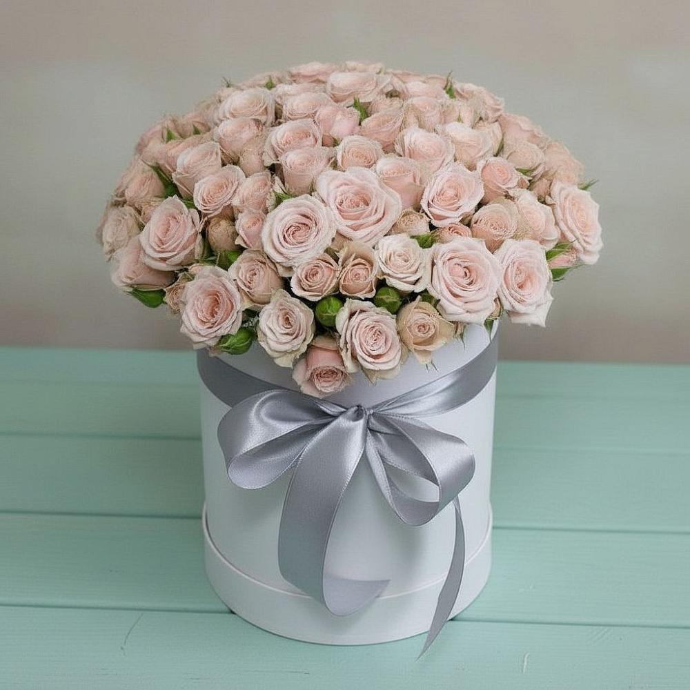 Цветочная композиция из Розы в шляпной коробке в Миньяре