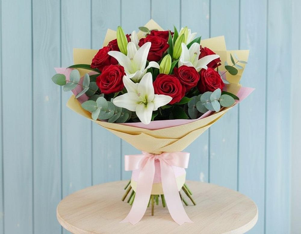 Букет цветов из: Лилии и Розы в Миньяре